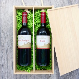 Merlot und Cabernet Sauvignon in Holzbox