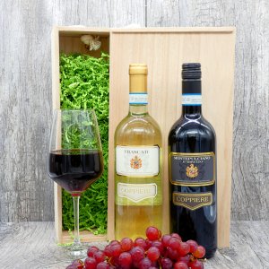 Italianischer Rot- und Weißwein von Cappiere in...